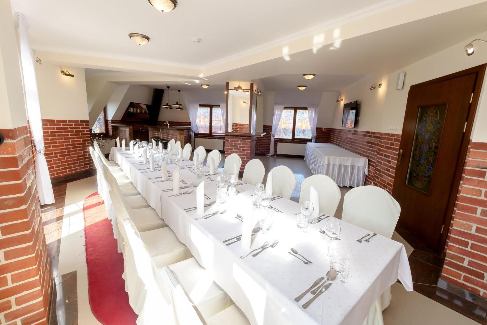 Hotel Szymbark Dış mekan fotoğraf