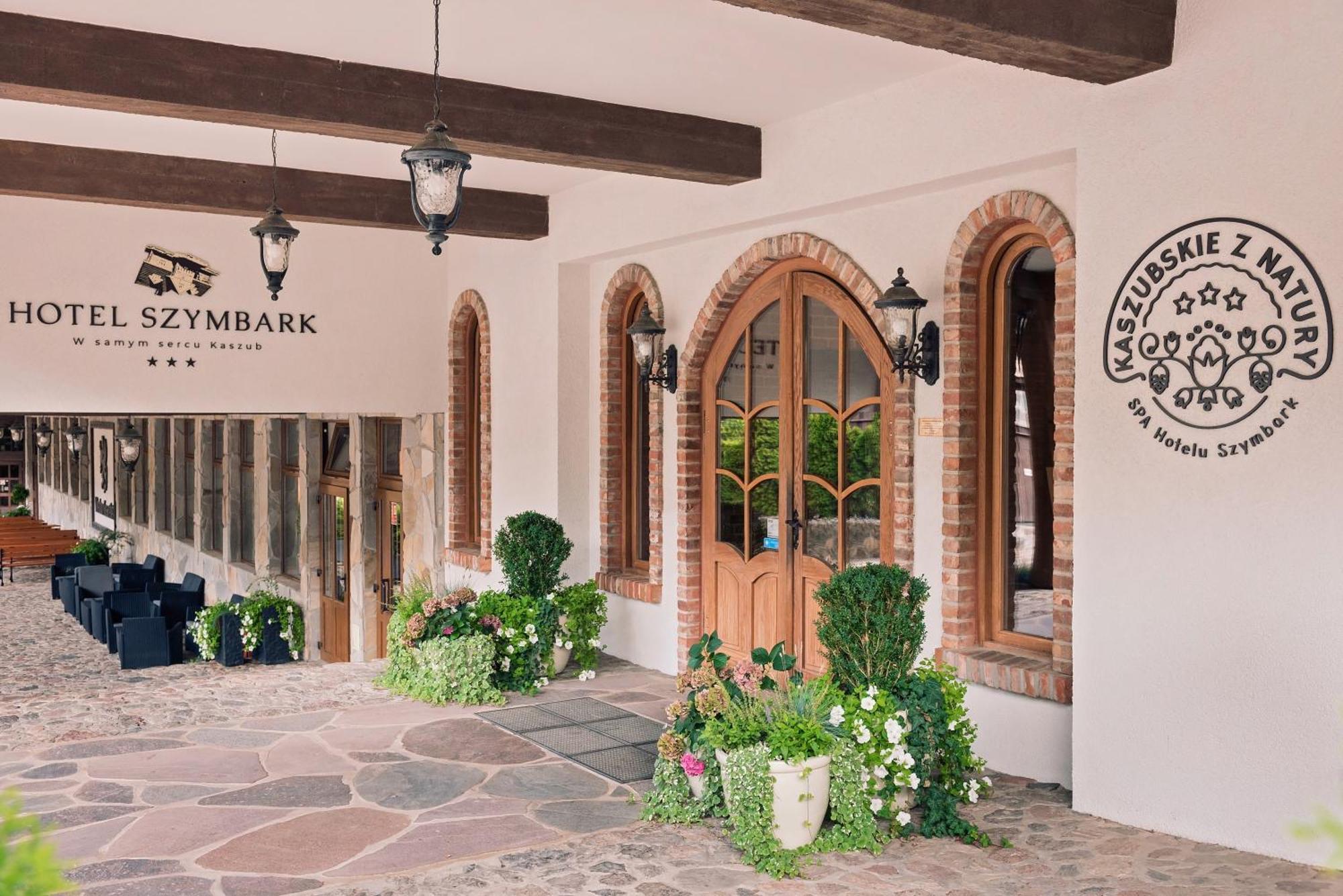 Hotel Szymbark Dış mekan fotoğraf