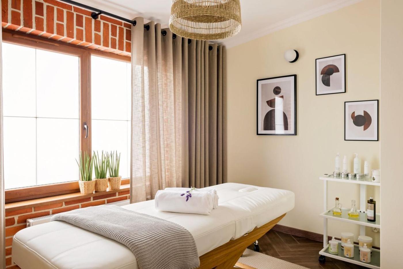 Hotel Szymbark Dış mekan fotoğraf