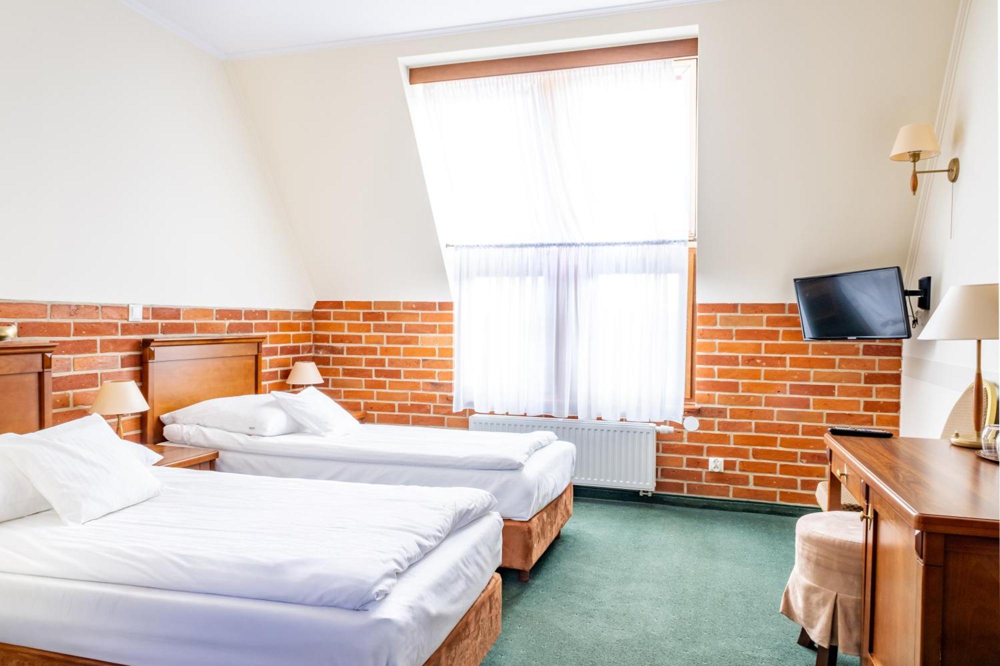 Hotel Szymbark Dış mekan fotoğraf