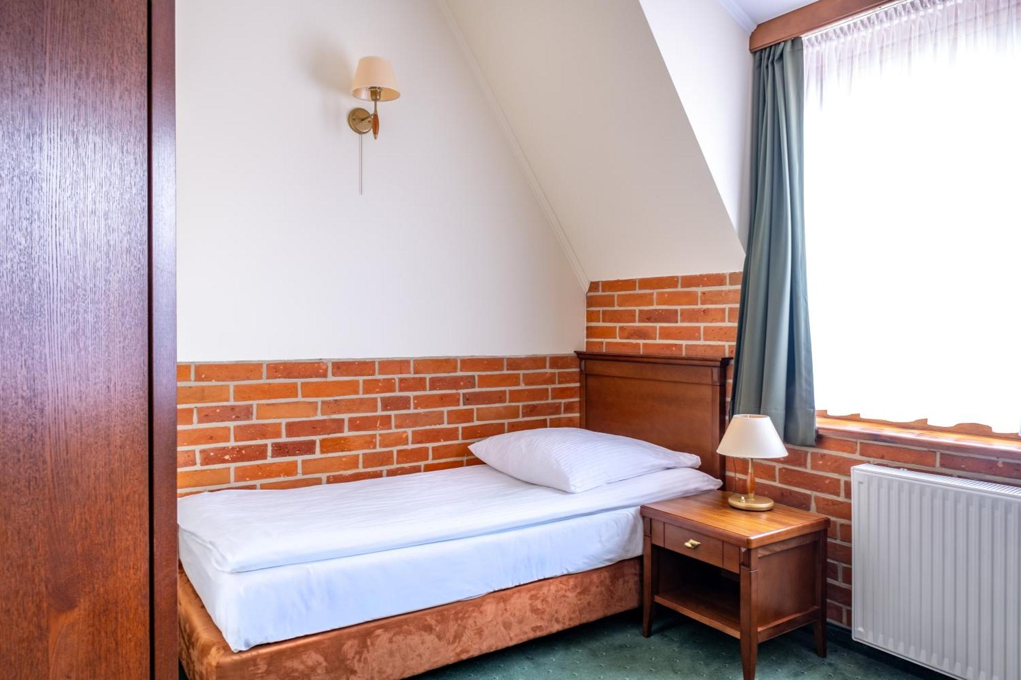 Hotel Szymbark Dış mekan fotoğraf