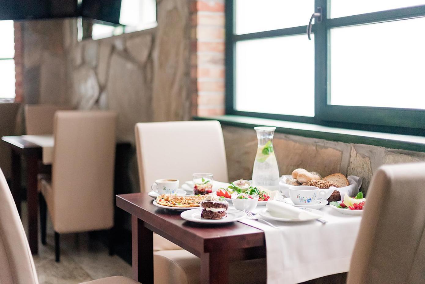 Hotel Szymbark Dış mekan fotoğraf
