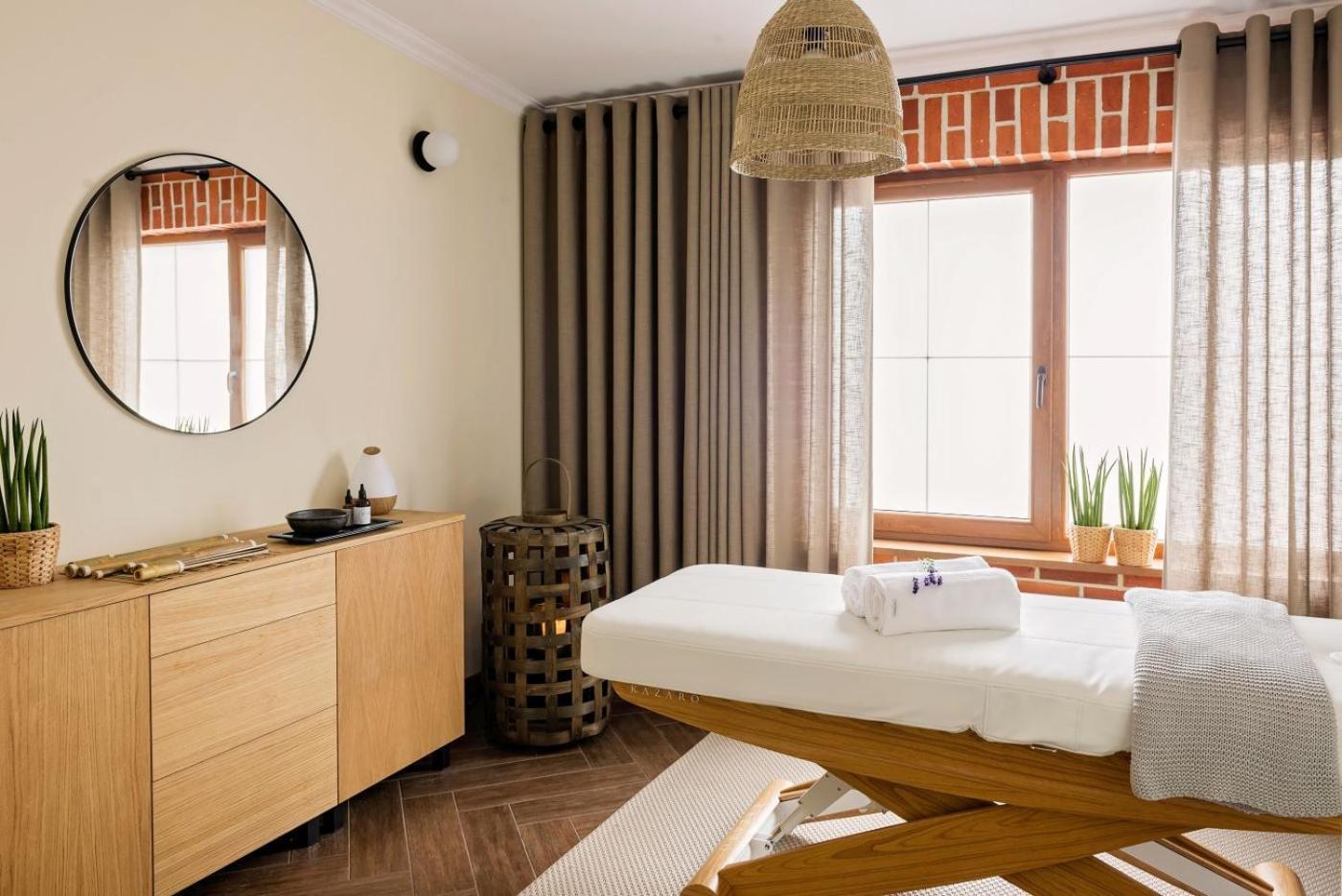 Hotel Szymbark Dış mekan fotoğraf