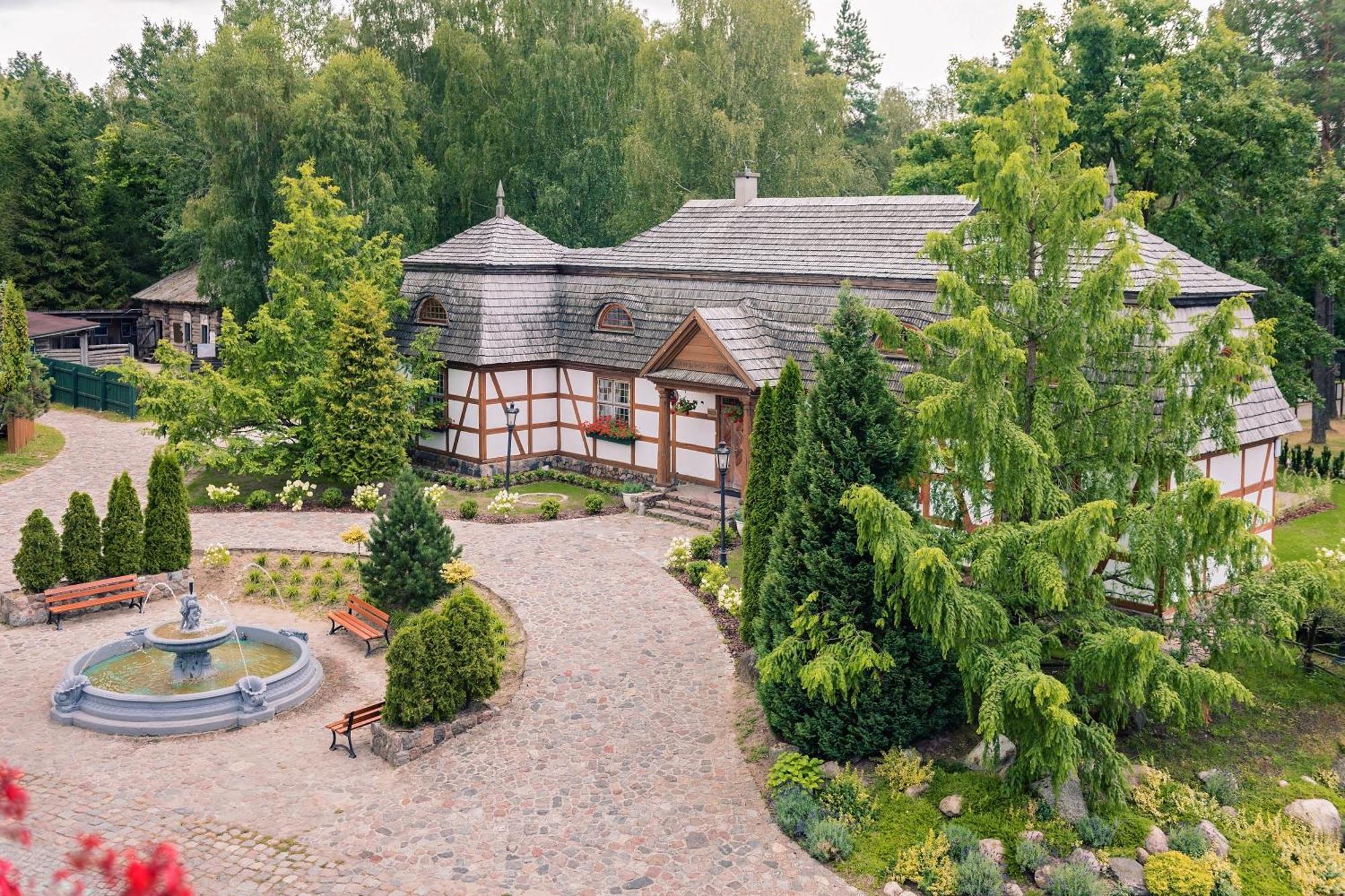 Hotel Szymbark Dış mekan fotoğraf